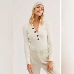 Free People We The Free Oliver Henley Stretchy Slim Fit Knubby Knit Top S Small